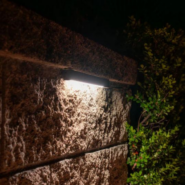 Pivot 12" hardscape & Retaining Wall Light Chromatic (RGB)